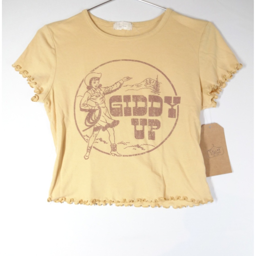 Altar'd State Giddy Up Cropped Top Womens Large Yellow Graphic Tee Vintage Style